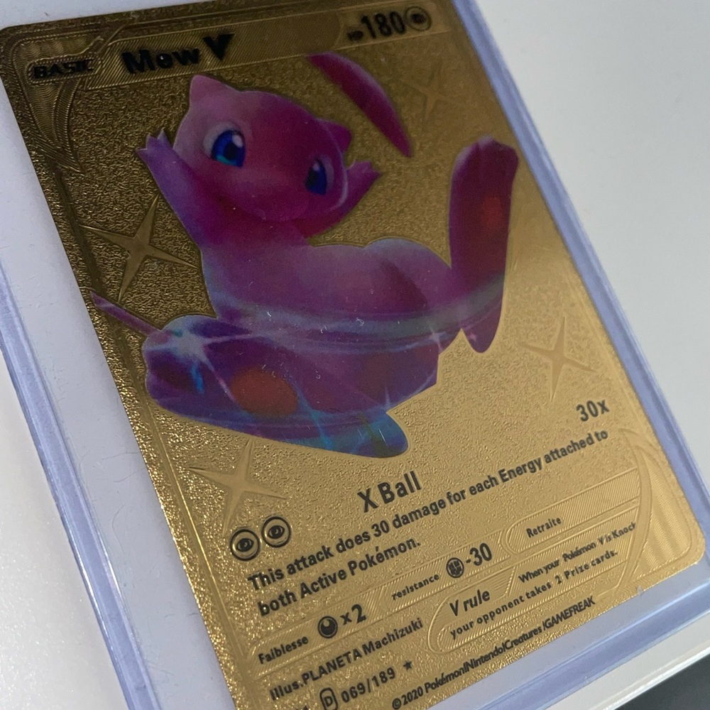 Mew V Secret Rare Golden Pokémon Card